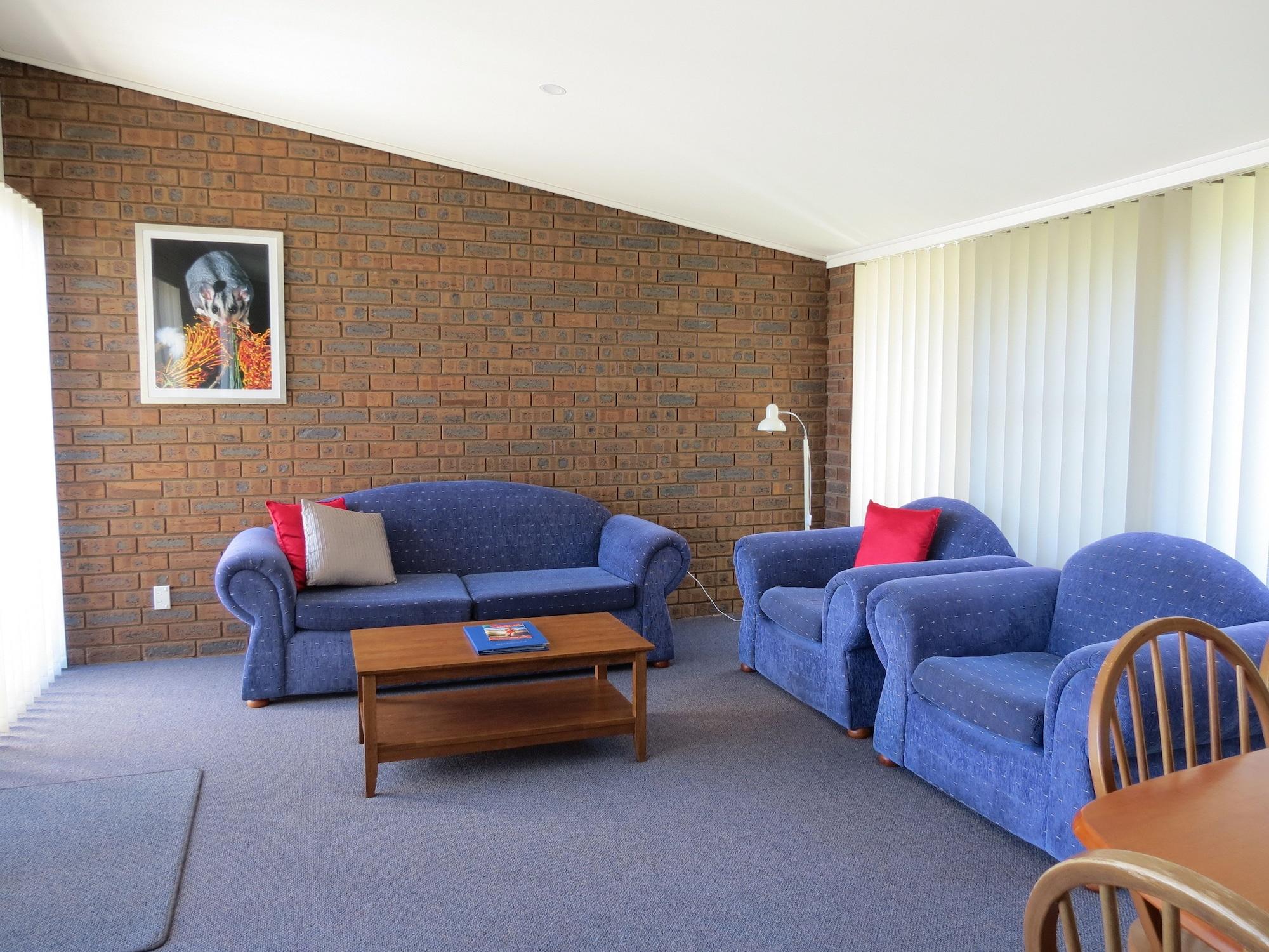 Penguin Mews Aparthotel Merimbula Exterior photo