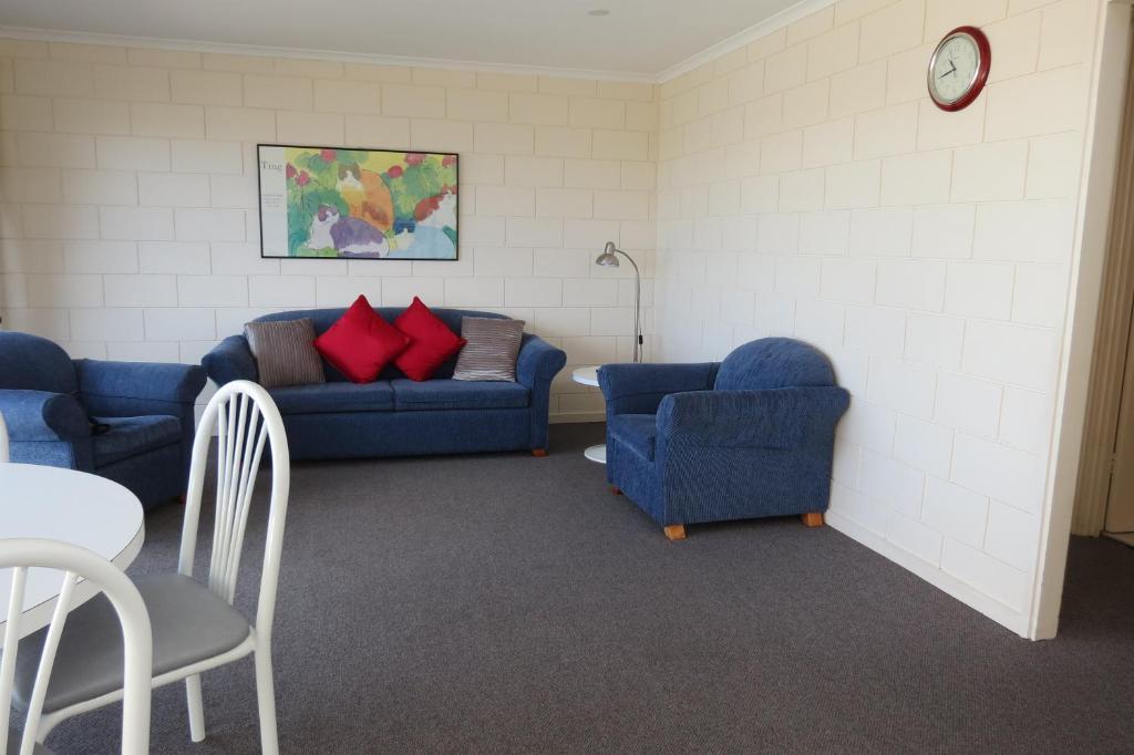 Penguin Mews Aparthotel Merimbula Room photo