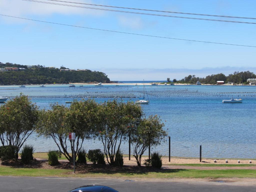 Penguin Mews Aparthotel Merimbula Room photo